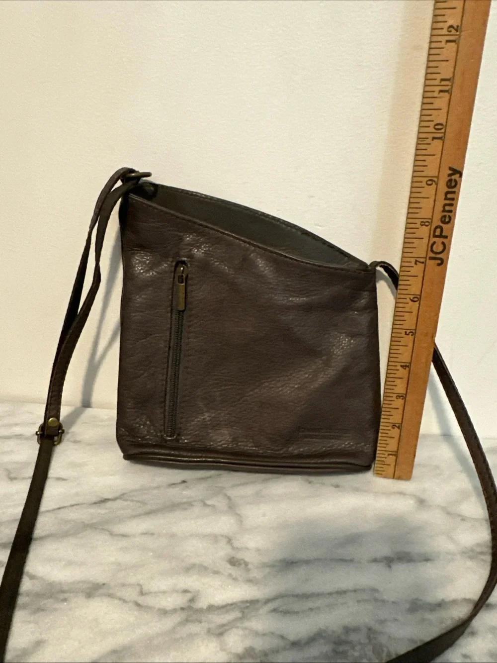 Men's Dark Brown Leather Messenger Crossbody Bag - Slim Everyday Carry